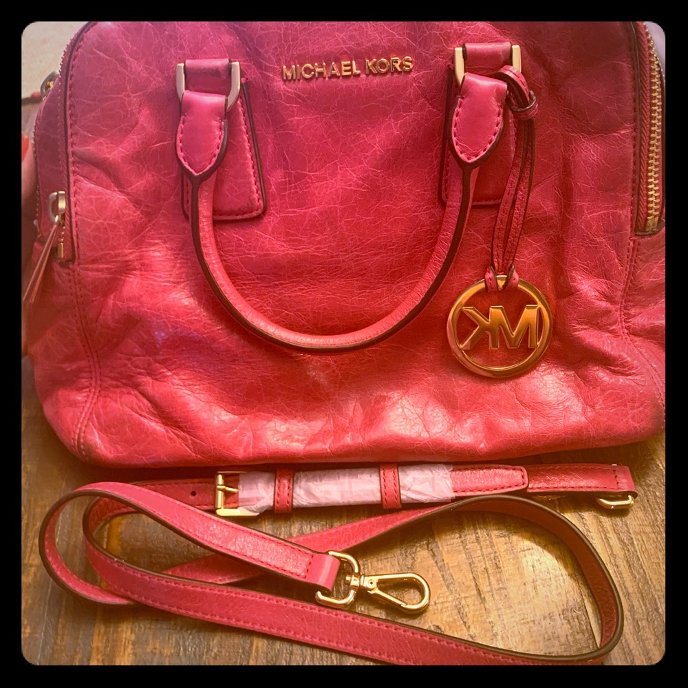 Cute Michael Kors purse 👛